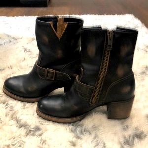 Like New Freebird Carlito Leather Ankle Zip Brown/Black Boots Sz 9